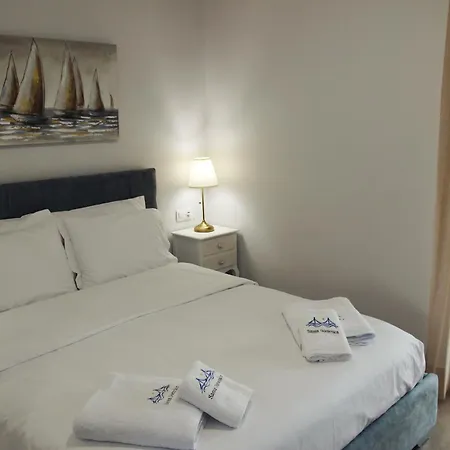 Santa Domenica Nafpaktos - Rooms And Apartments By The Sea Exterior photo