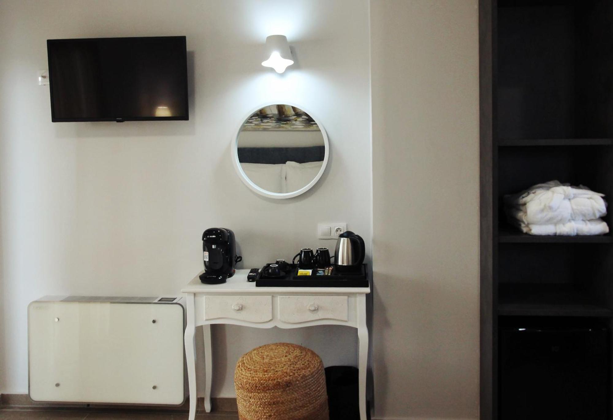 Santa Domenica - And By The Sea Apartment